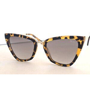 Quay Australia Reina Mini Cat Eye Sunglasses Tortoise Shell Mirrored Womens